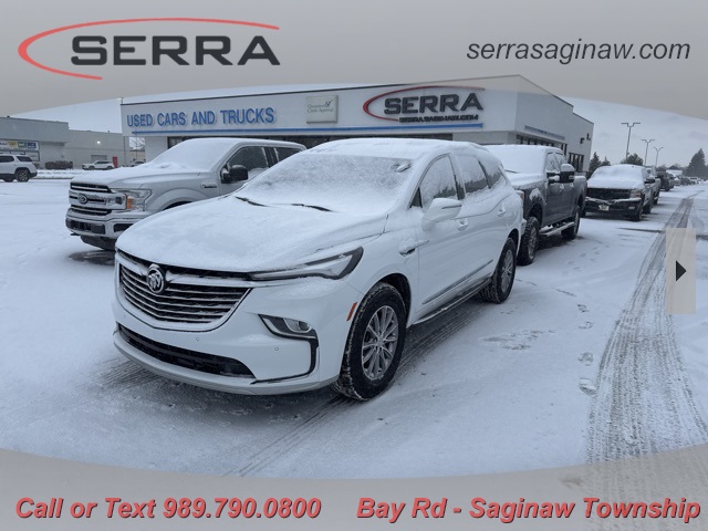 2023 Buick Enclave Essence's photo