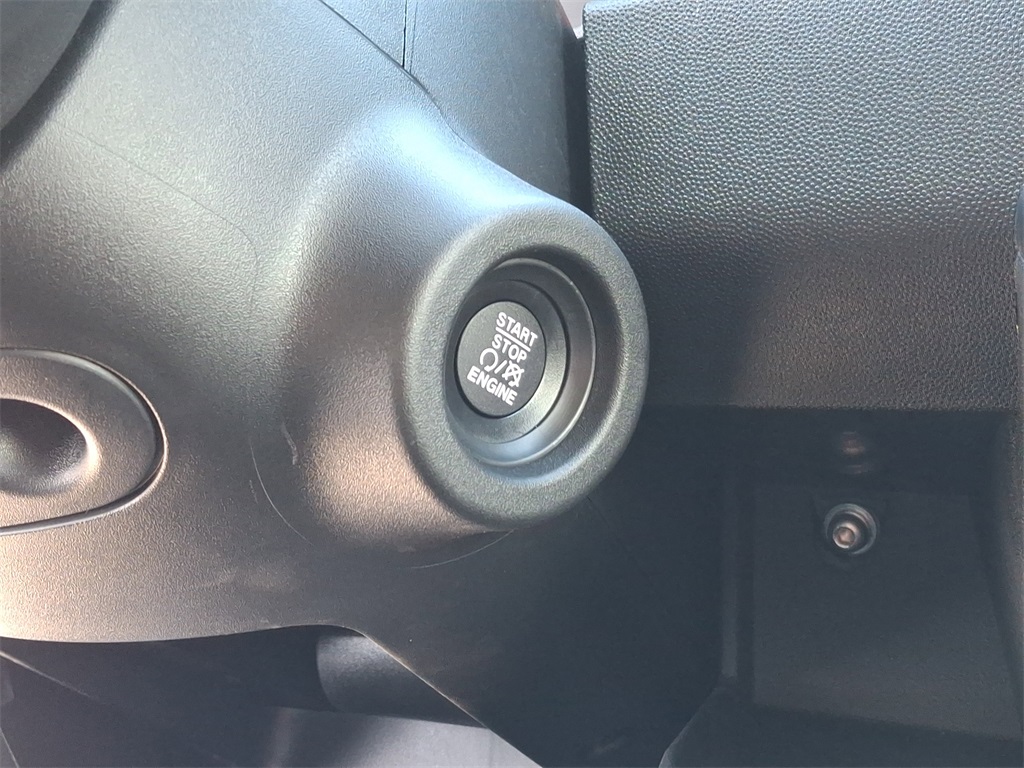 2025 Ram ProMaster 1500 SLT Cargo Van High Roof photo 25