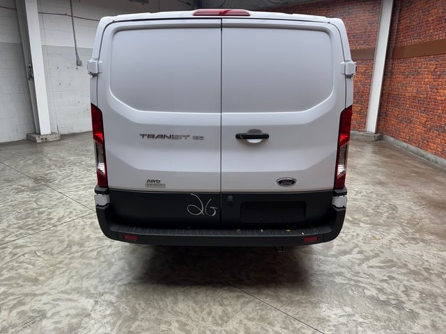 2025 Ford Transit photo 4