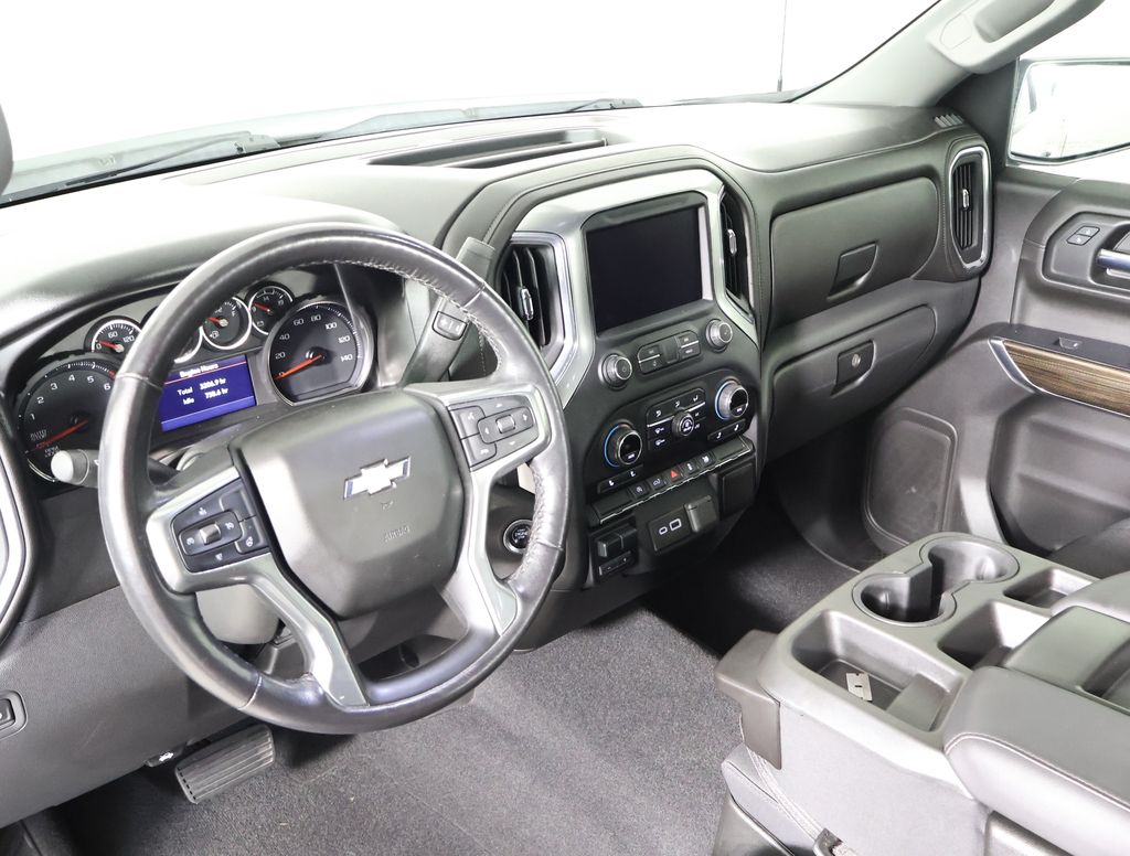 2020 Chevrolet Silverado 1500 LT photo 4