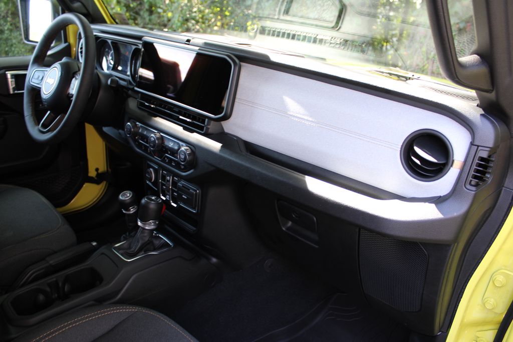 2024 Jeep Gladiator Sport photo 43