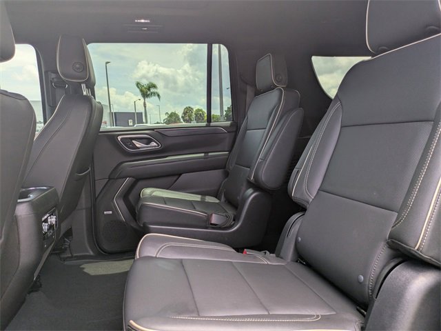 2023 Gmc Yukon XL SLT photo 18