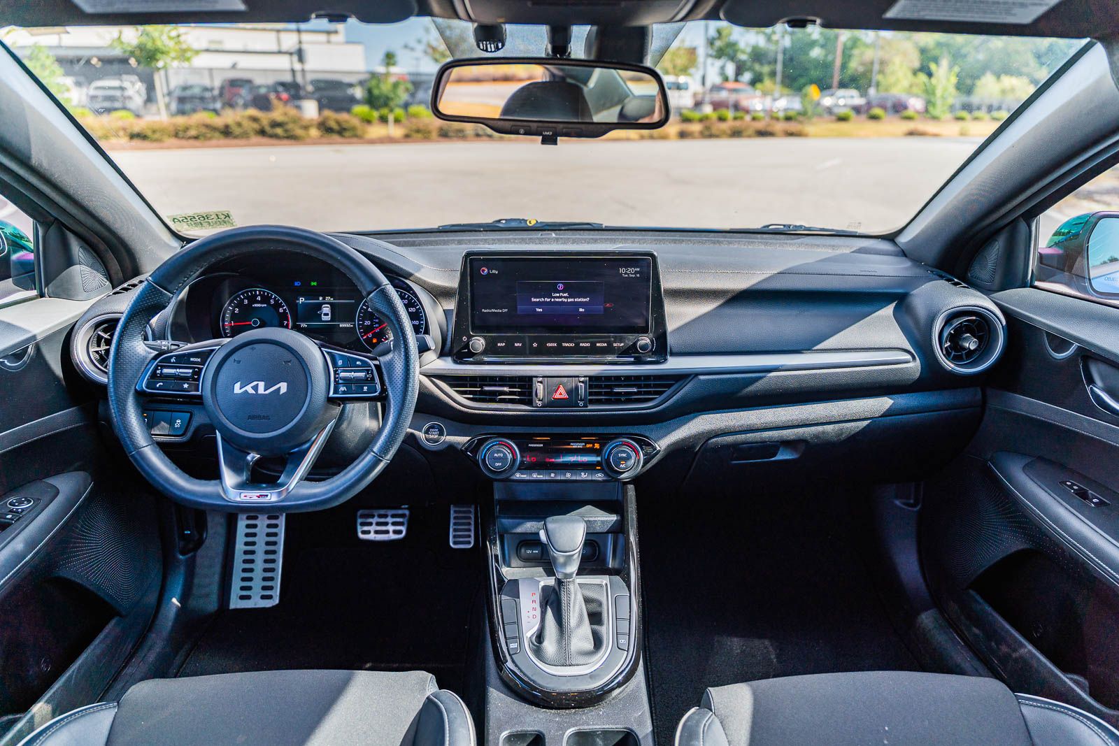 2022 Kia Forte GT-Line photo 21