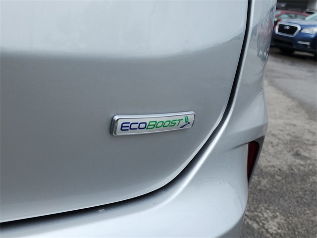 2019 Ford Edge SE photo 4