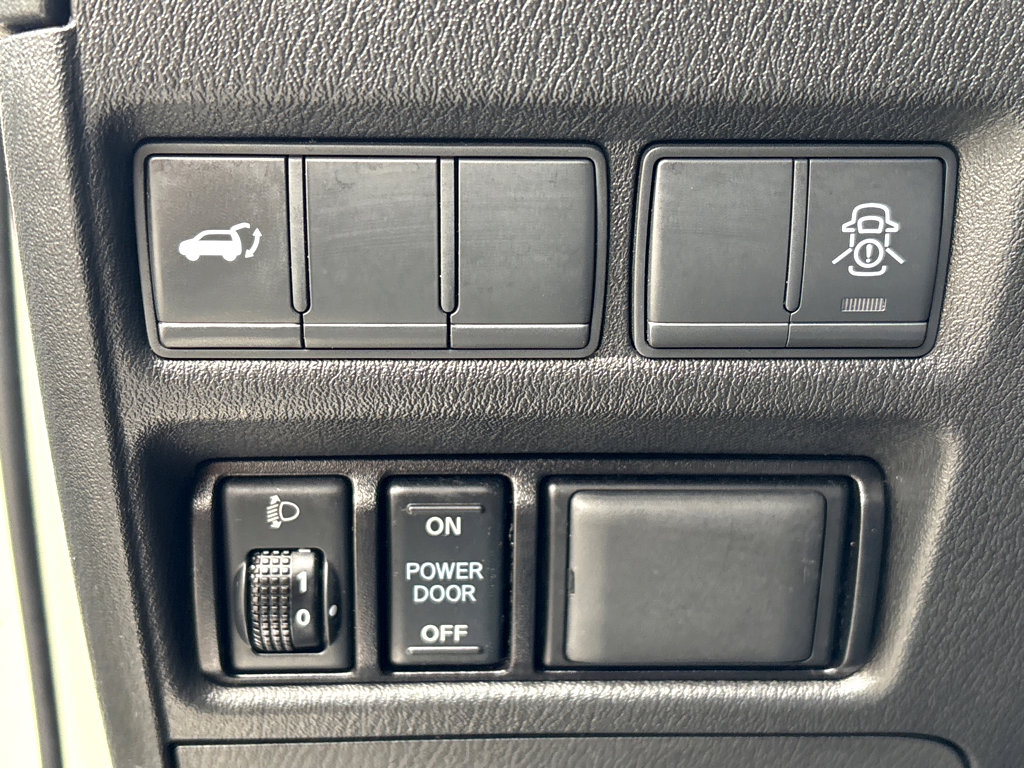 2019 Nissan Armada SV photo 12