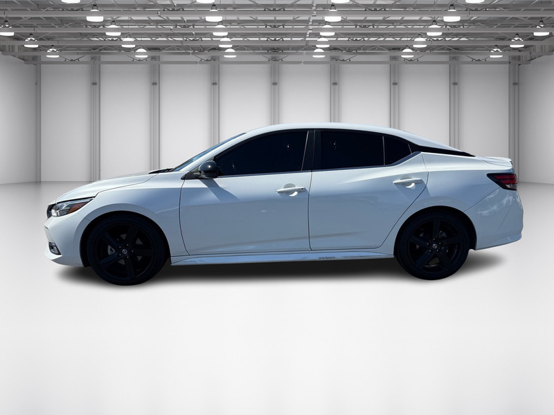 2022 Nissan Sentra SR photo 2