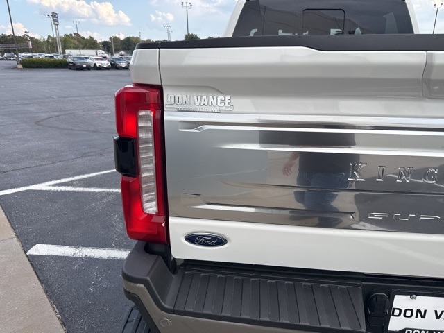 2026 Ford F-350 King Ranch photo 36