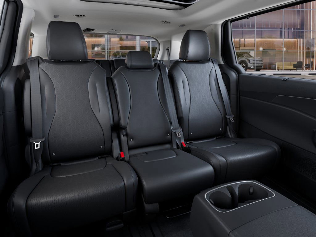 2026 Kia Carnival SX photo 16