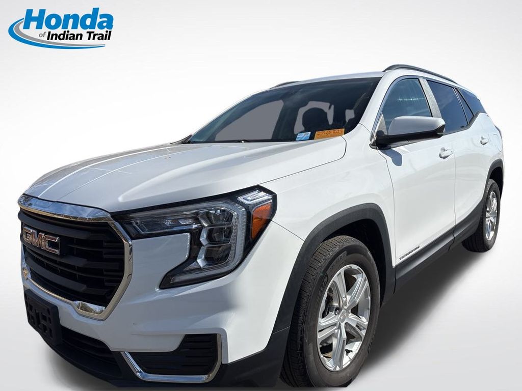 2022 GMC Terrain SLE's photo