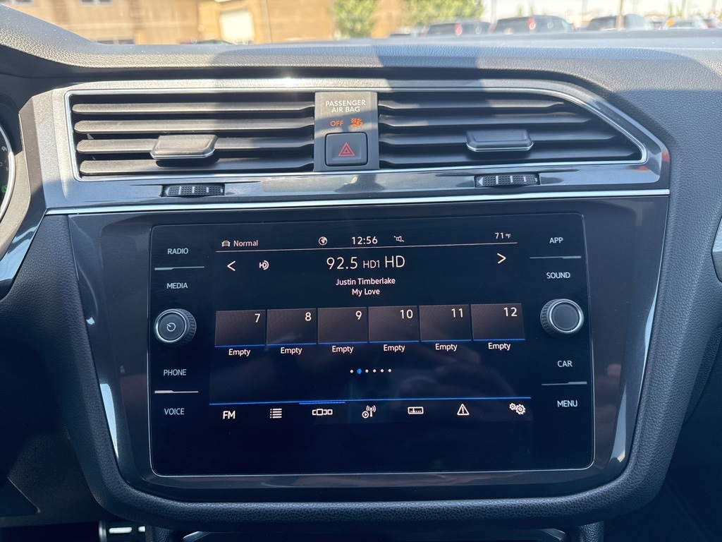 2021 Volkswagen Tiguan SE R-Line Black photo 7