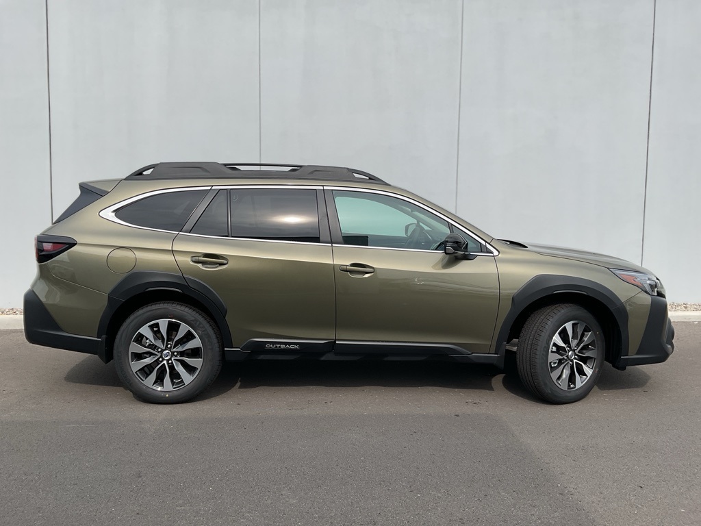 2025 Subaru Outback Limited XT photo 2