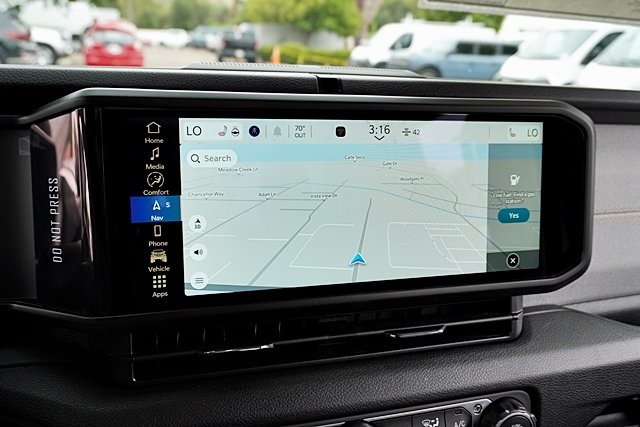 New 2025 Bright White Clear-Coat Exterior Paint Jeep Willys image 35