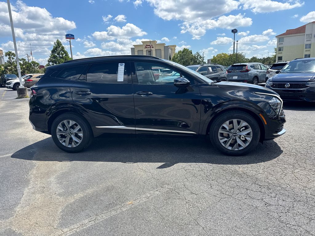 2025 Kia Sportage SX photo 2