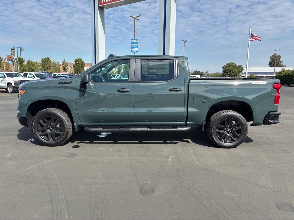 2025 Chevrolet Silverado 1500 Custom Trail Boss photo 6