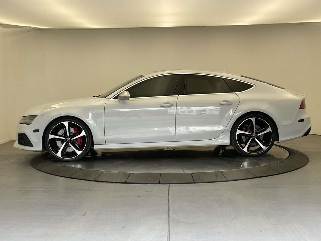 2014 Audi RS 7 Prestige photo 2