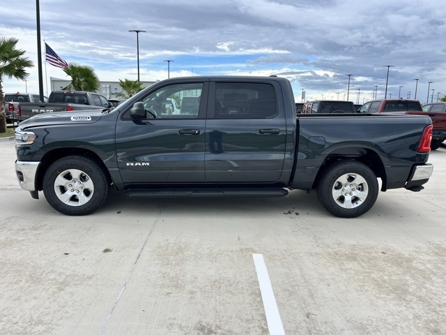 2025 Ram 1500 Tradesman photo 2