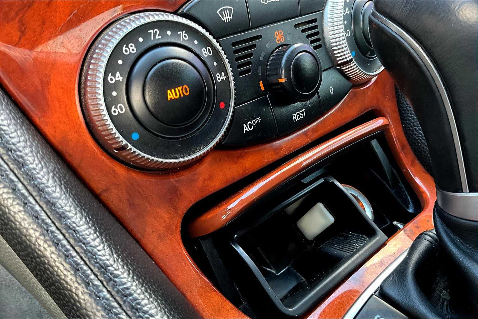 2005 Mercedes Benz SL 500 photo 27