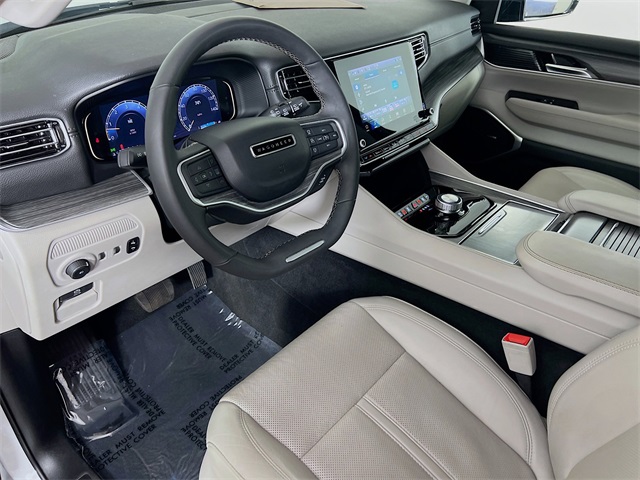 2024 Jeep Wagoneer Series II photo 9