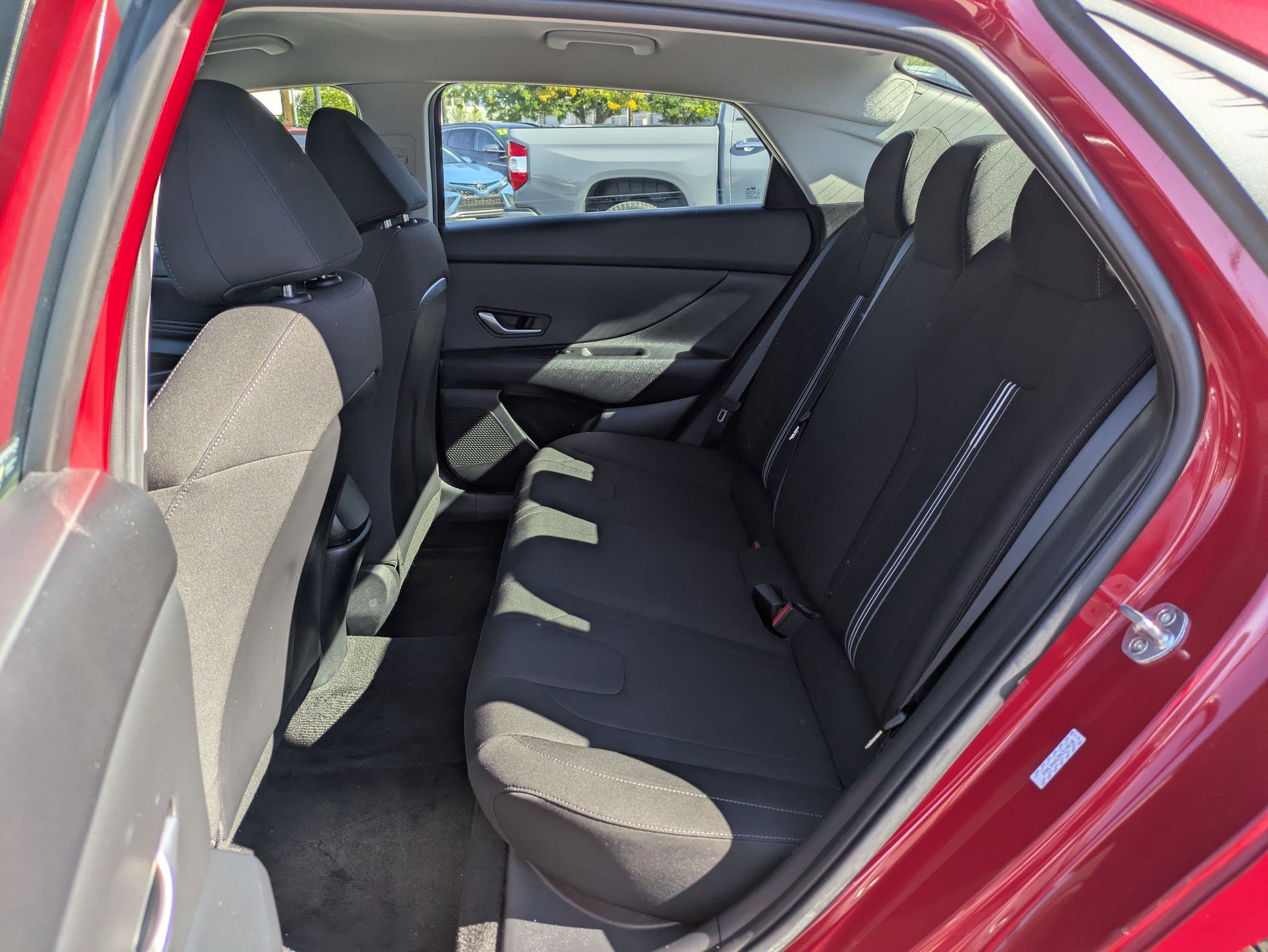 2022 Hyundai Elantra SEL Convenience photo 24