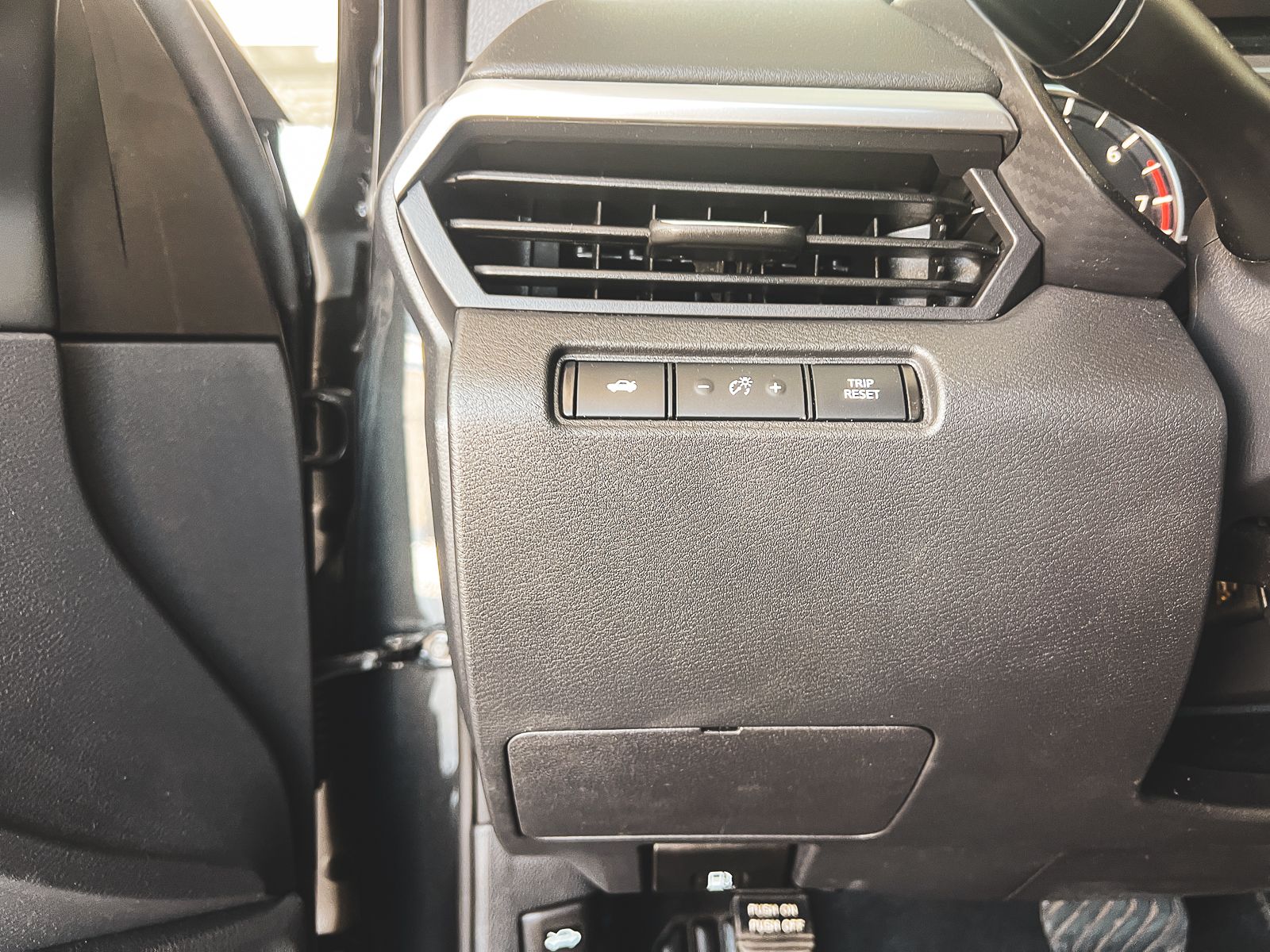 2022 Nissan Altima 2.5 SV photo 22