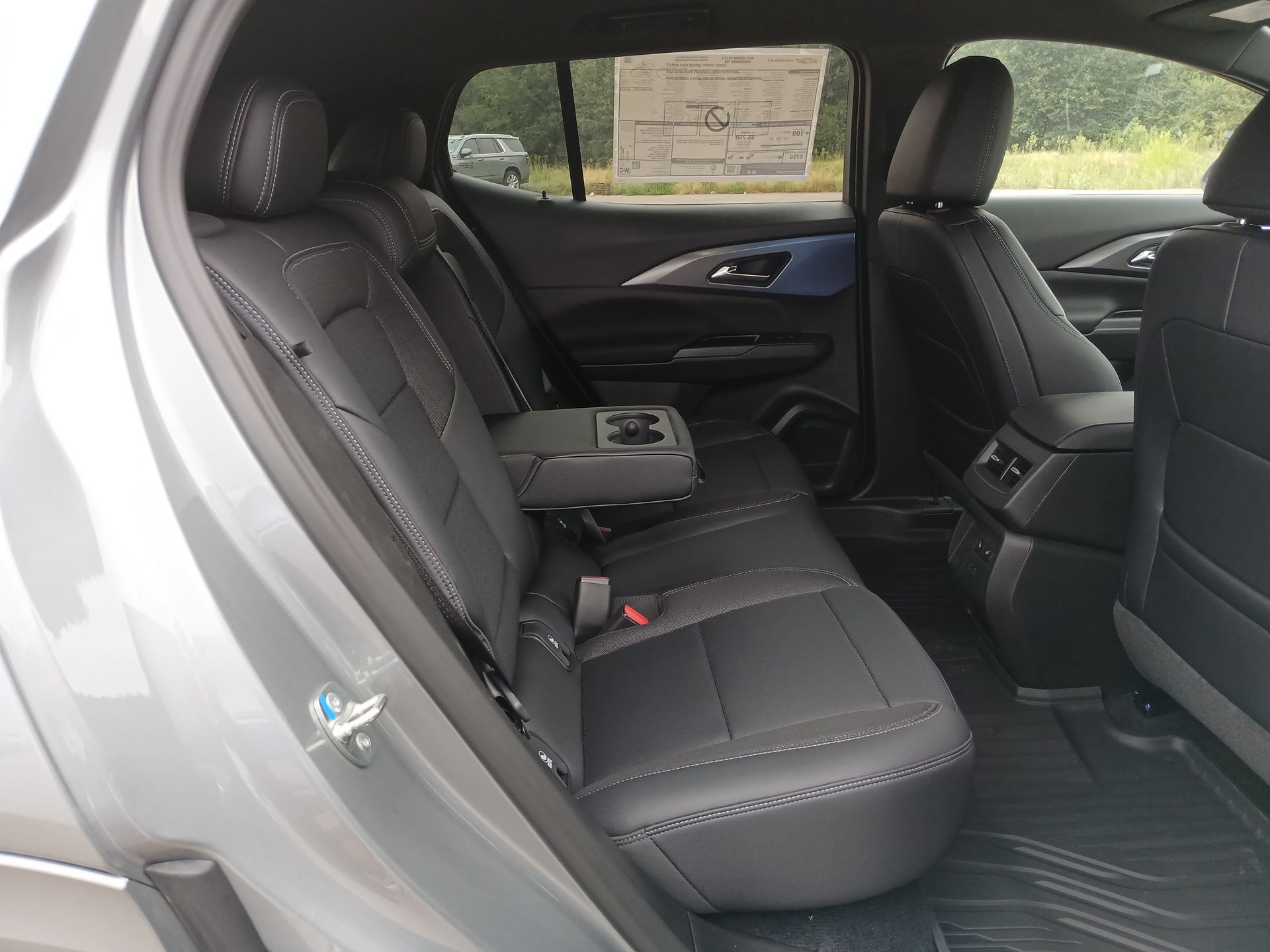 2025 Chevrolet Equinox EV 1LT photo 26