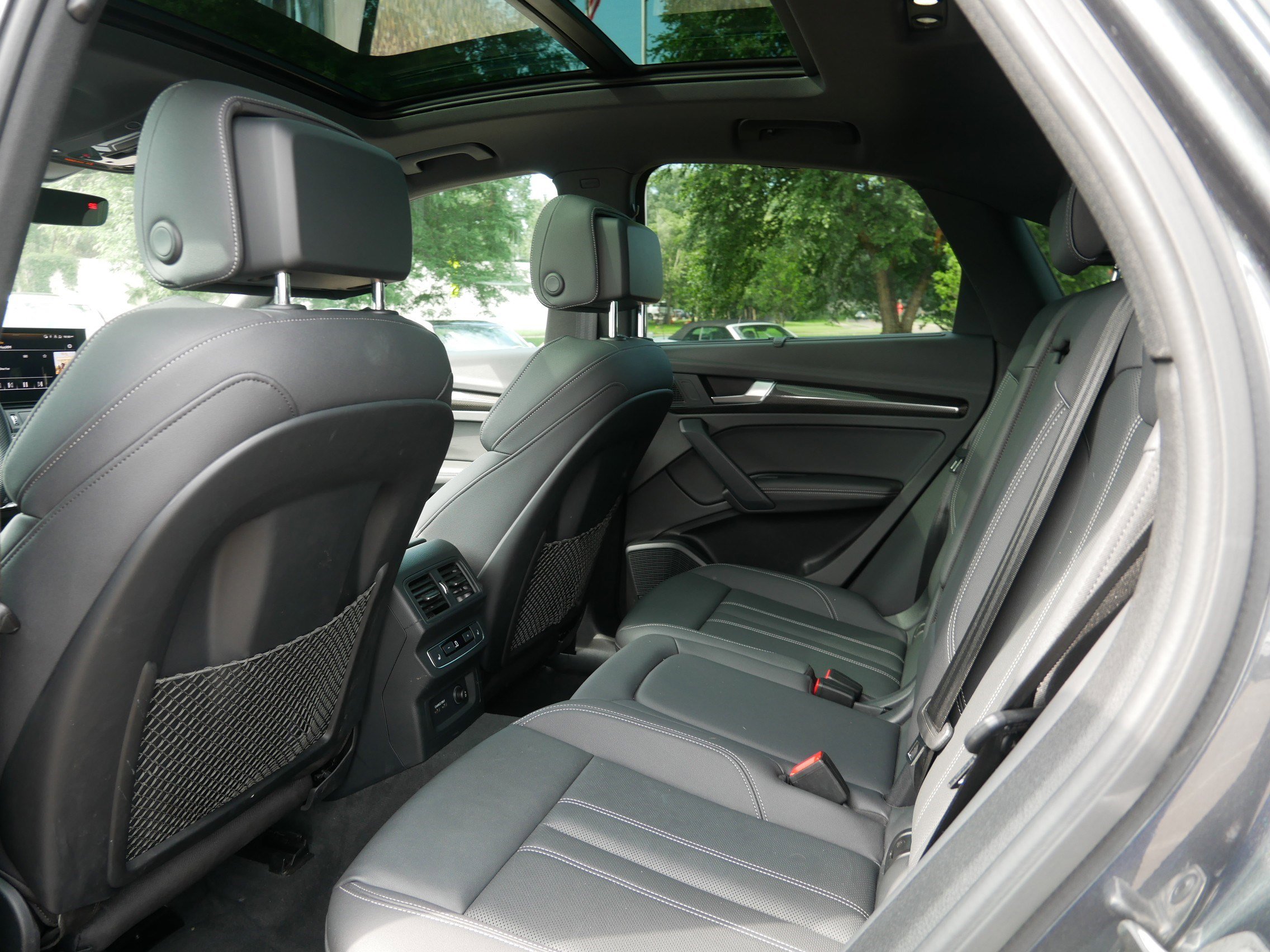 2022 Audi SQ5 Prestige photo 13