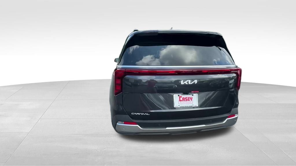 2026 Kia Carnival SX photo 4