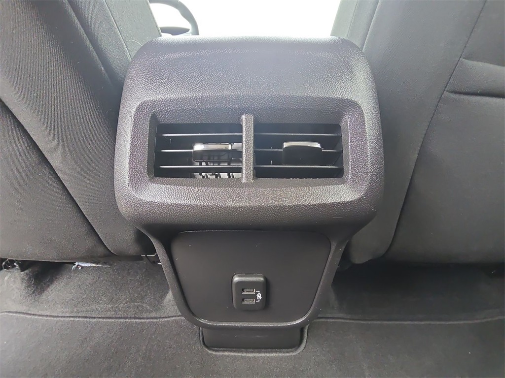 2021 Chevrolet Equinox LT photo 21
