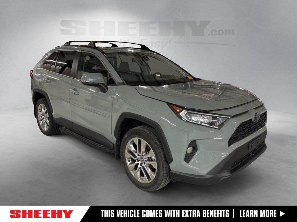 2020 Toyota RAV4 XLE Premium's photo