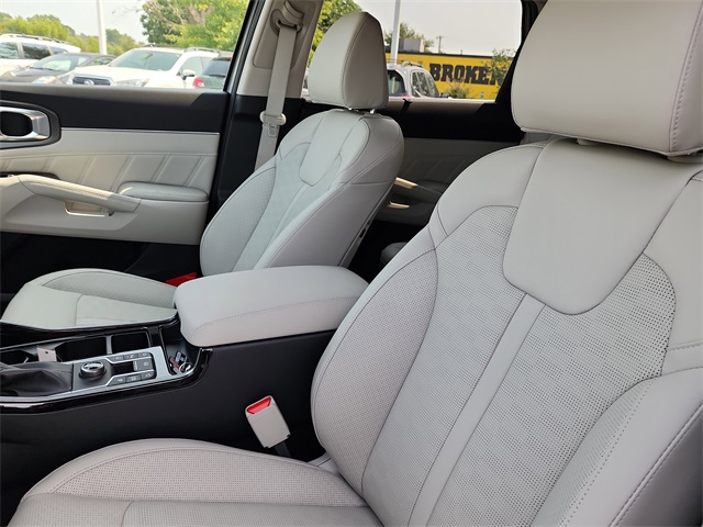 2026 Kia Sorento SX photo 11
