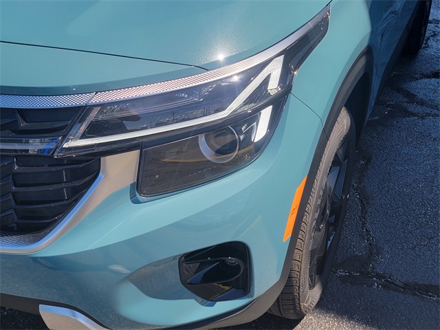 2026 Kia Seltos EX photo 10