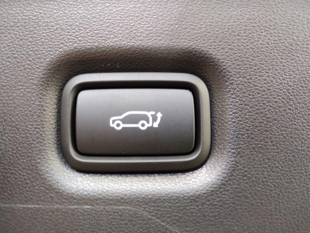 2025 Hyundai Ioniq 5 photo 18