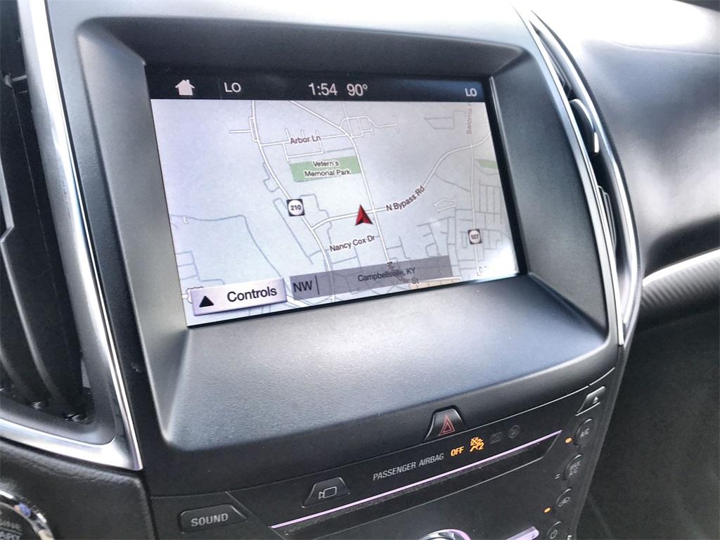 2019 Ford Edge ST photo 16