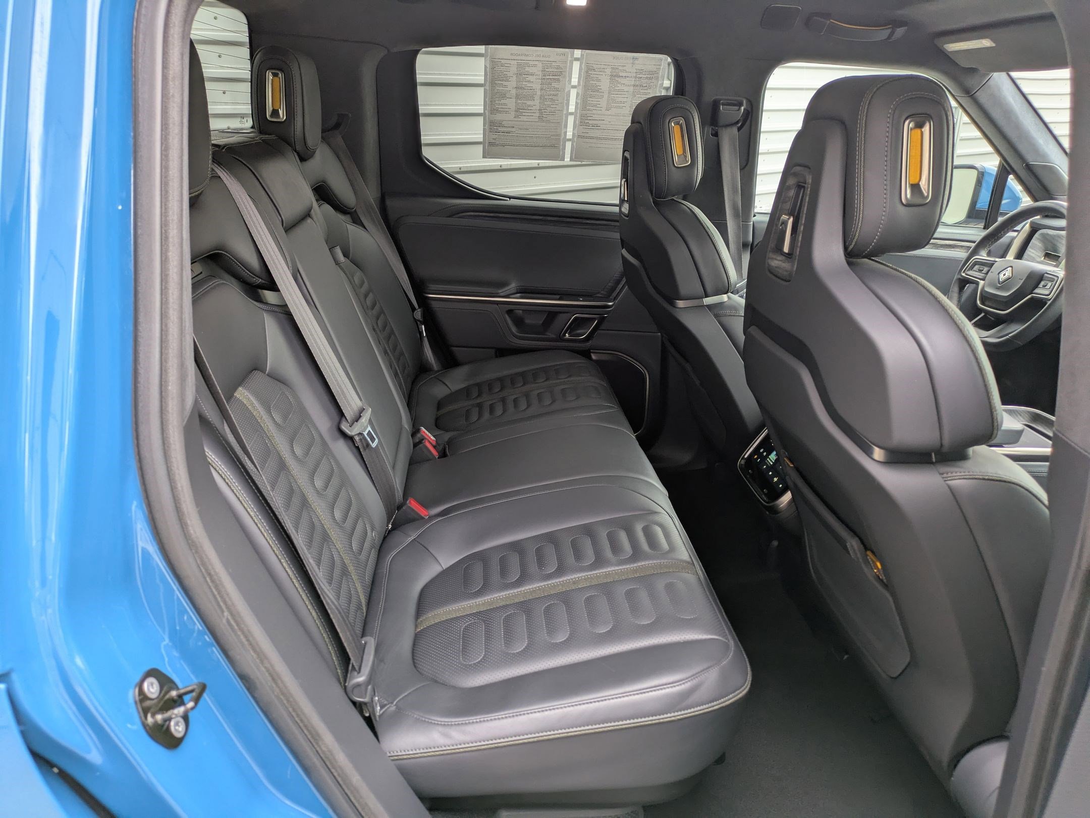 2022 Rivian R1T Adventure photo 25
