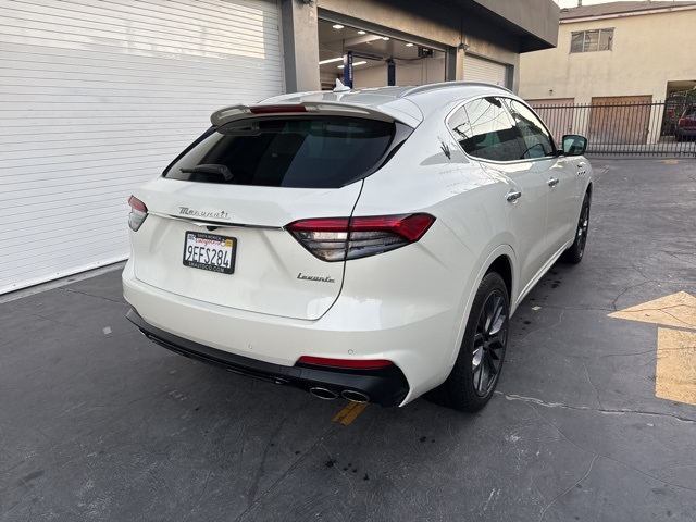 2022 Maserati Levante Modena photo 4