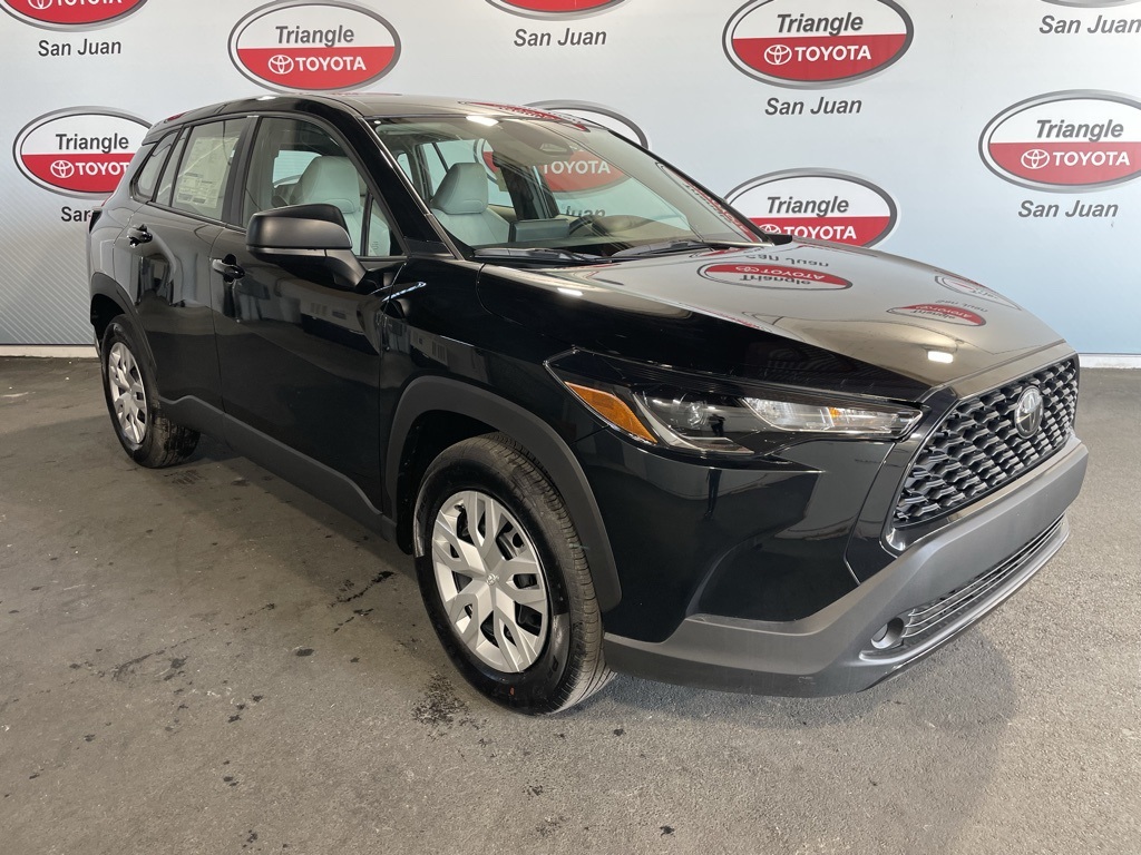 2026 Toyota Corolla Cross L photo 3