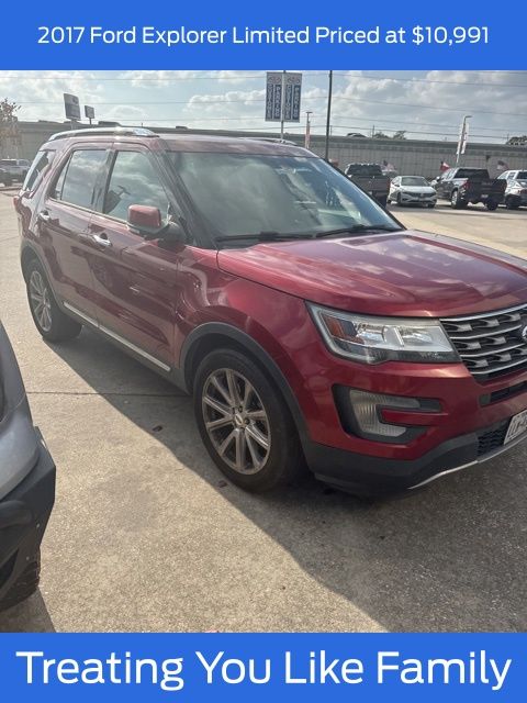 2017 Ford Explorer Limited's photo