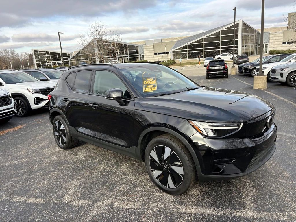 2024 Volvo XC40