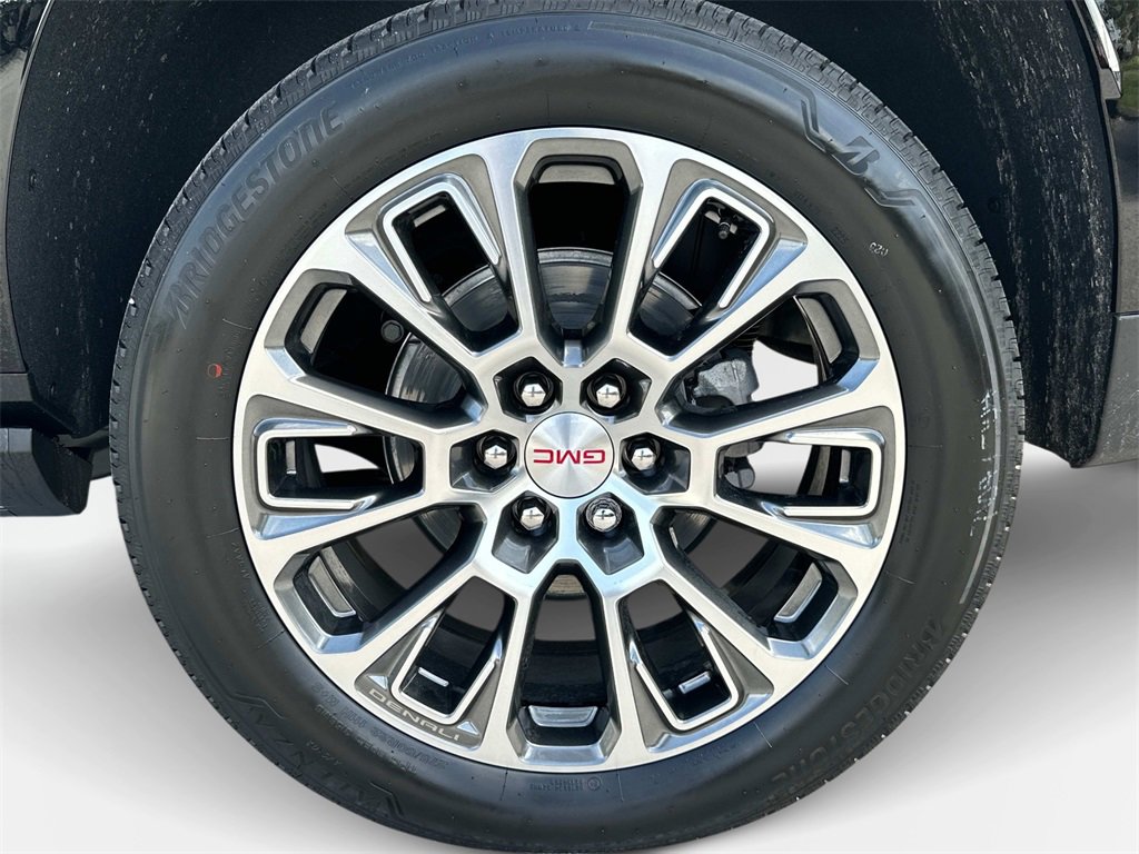 2025 Gmc Yukon Denali photo 7
