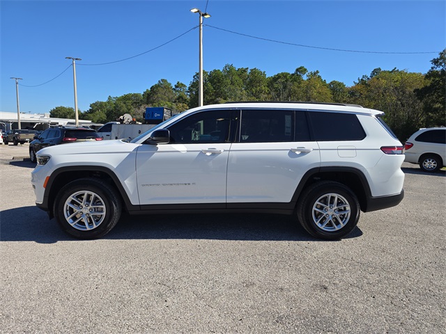 2025 Jeep Grand Cherokee Laredo X photo 3