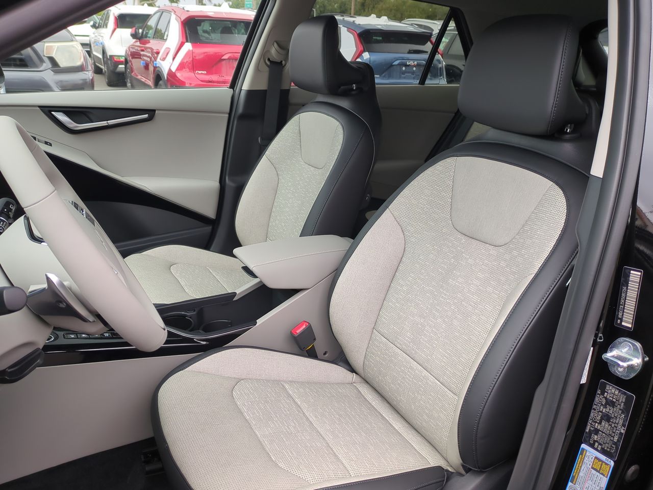 2024 Kia Niro EV Wave photo 17