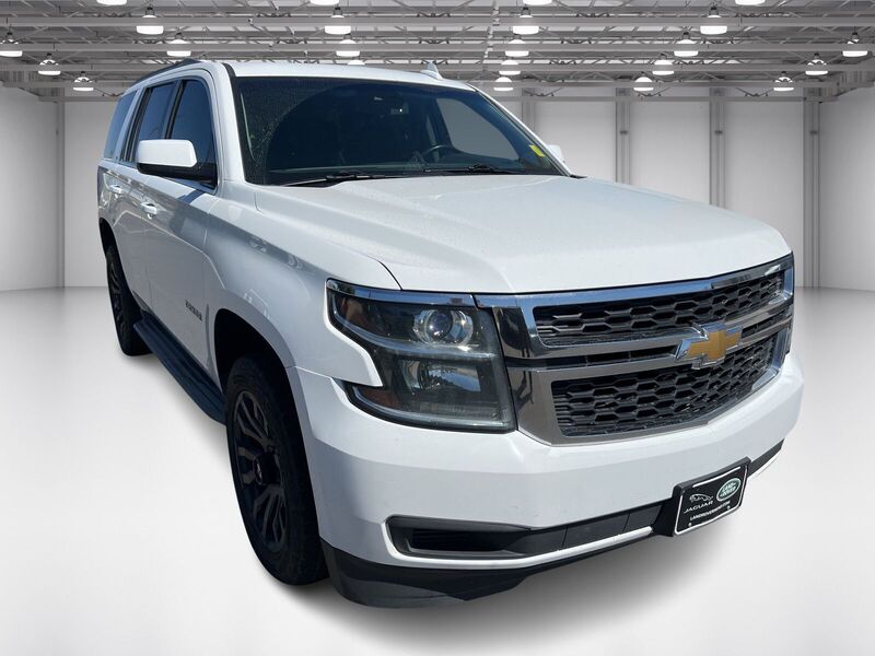 2015 Chevrolet Tahoe LT photo 3