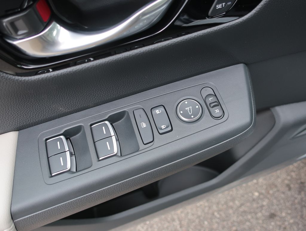 2025 Honda CR-V EX-L photo 11