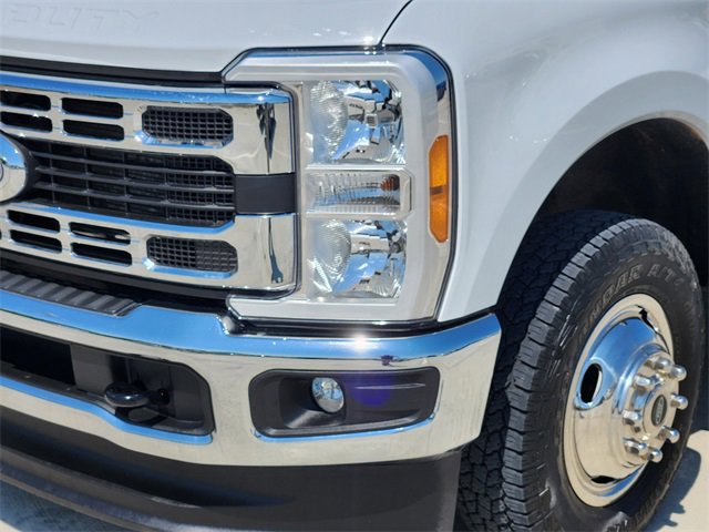 2023 Ford F-350 XLT photo 8