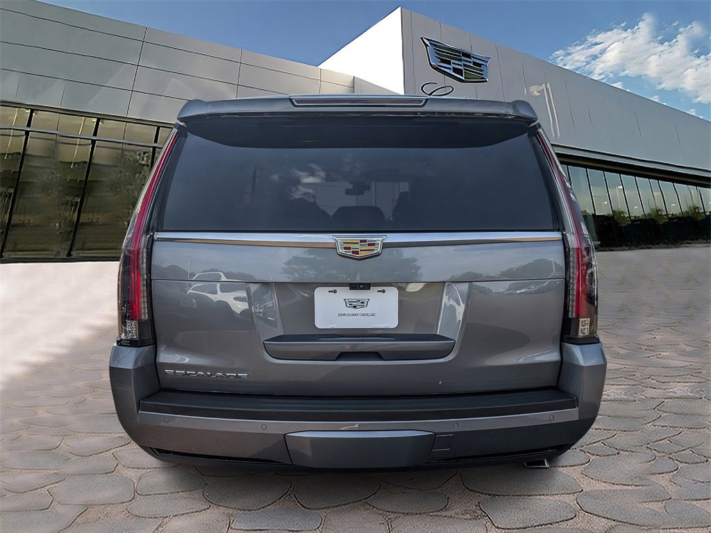 2018 Cadillac Escalade Premium Luxury photo 4