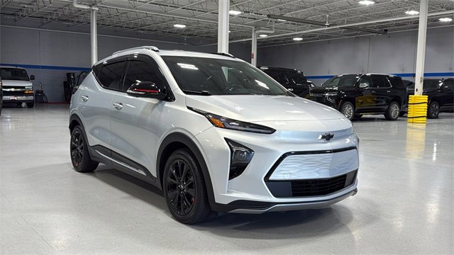 Used 2023 Chevrolet Bolt EUV Premier with VIN 1G1FZ6S04P4104146 for sale in Lake Bluff, IL