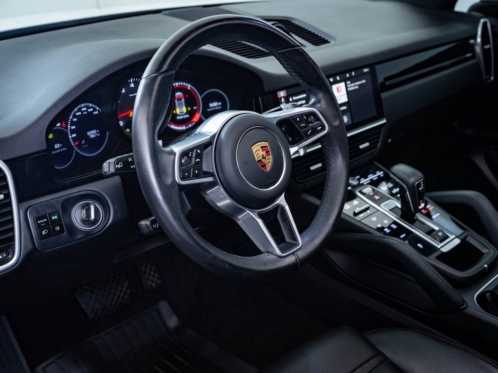 2021 Porsche Cayenne photo 4