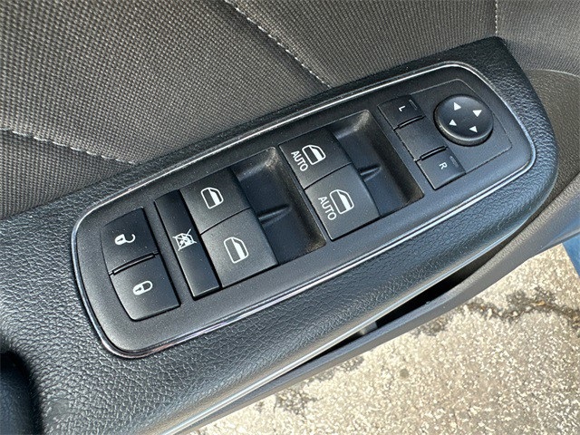 2023 Dodge Charger R/T photo 27