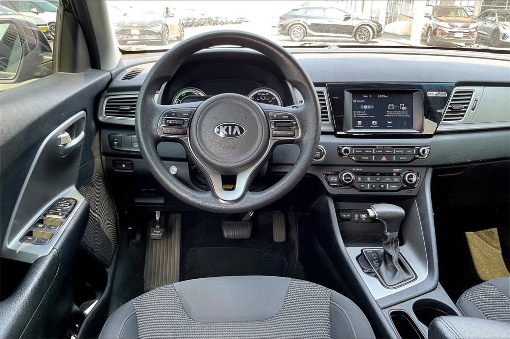 2018 Kia Niro LX photo 5