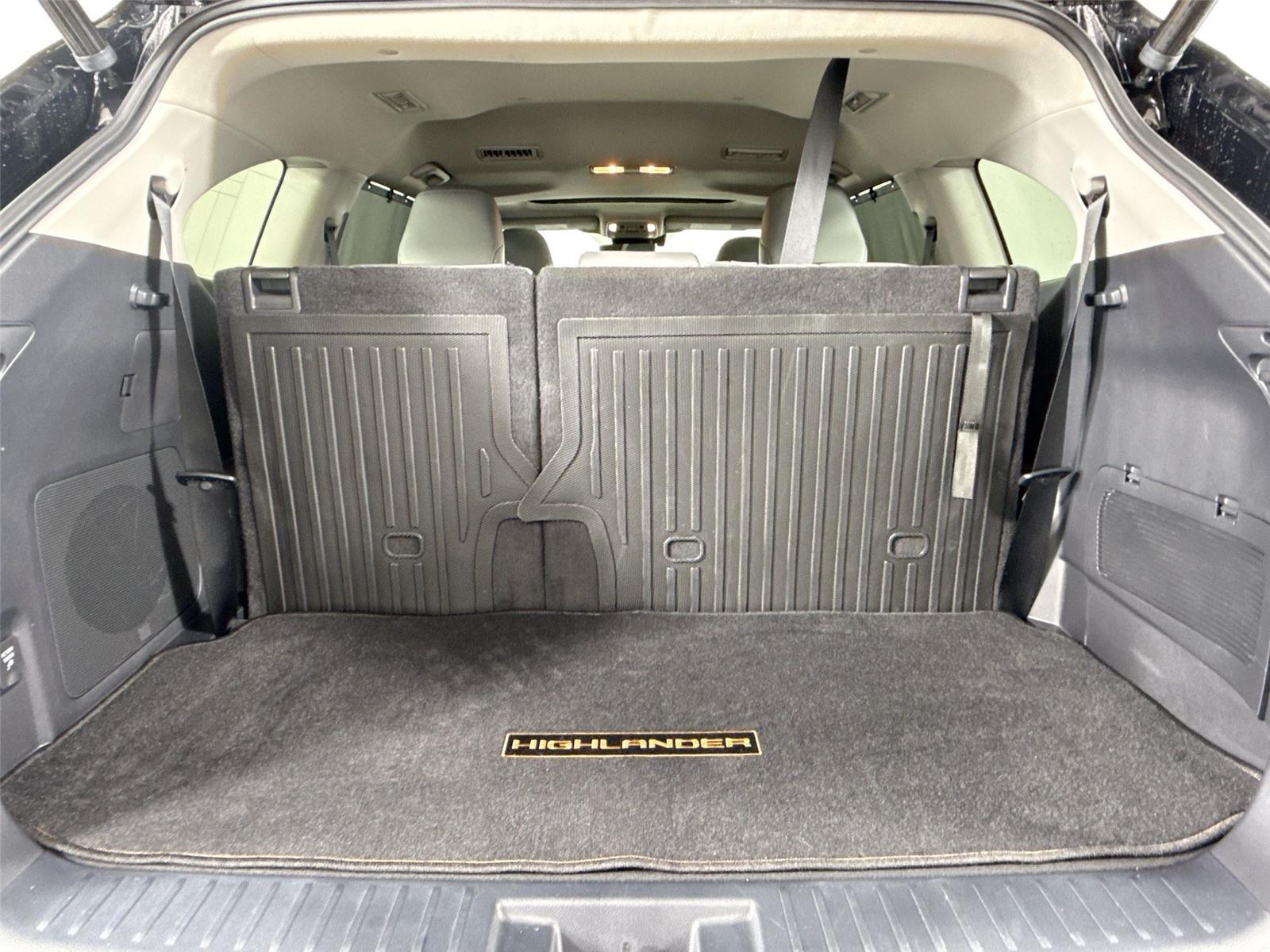 2023 Toyota Highlander Hybrid Bronze Edition photo 35